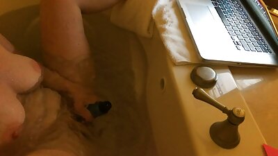 Sunkios kaukės pornografijos orgija.