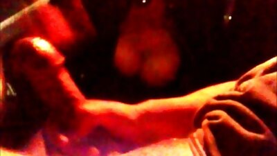 Pažadino vaikiną su blowjob, ir jis pakliuvo jai skyles storu peniu.