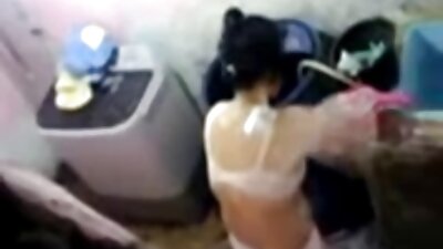 Gražios blondinės krūtys įtikino karštą vyrą pasimylėti.