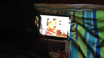 Krūtinga čekė aliejuje liejimo metu padarė blowjob ir pakliuvo.